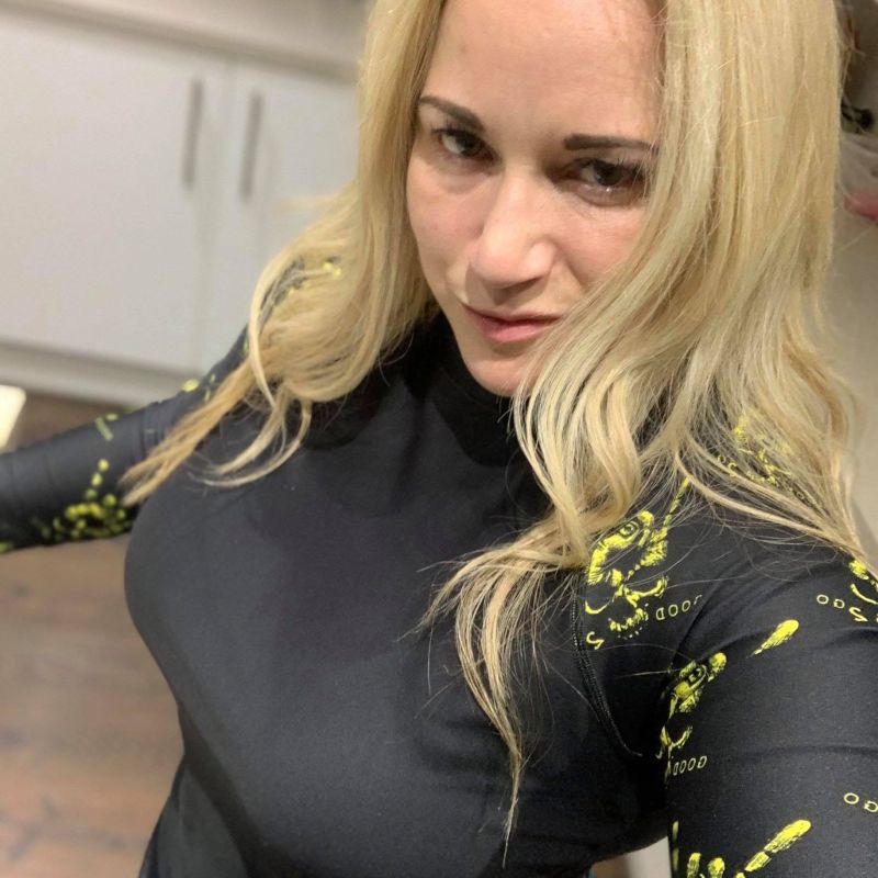 Blondechick